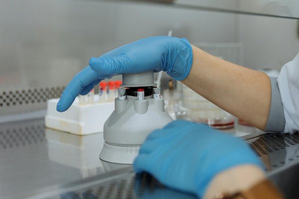 Libérez la puissance de la visualisation positive pour soulager les douleurs chroniques : une nouvelle approche révolutionnaire.